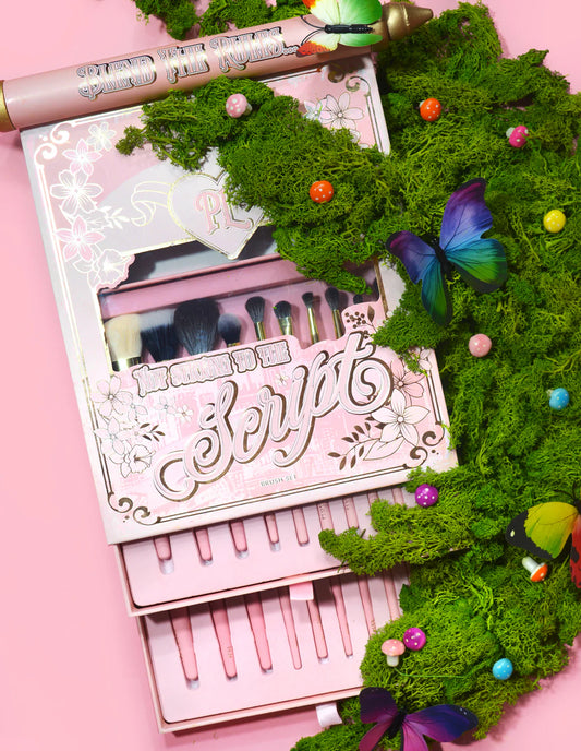 P.LOUISE NOT STICKING TO THE SCRIPT MAKEUP 20-PIECE BRUSH SET